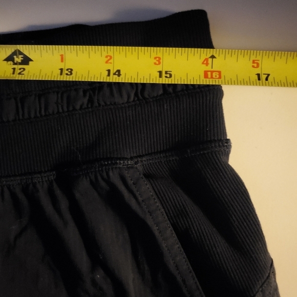 Lululemon Dance Studio Navy Pants Cropped Unlined Size 10 - Picture 9 of 11